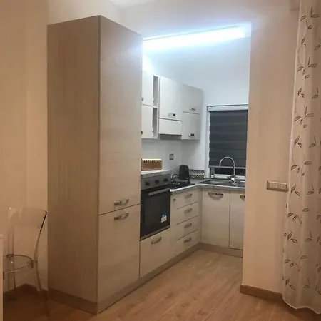 N&ghomesweethome Raffaelloelegante Ideale Affari Apartament *