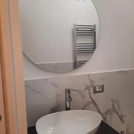 Apartment N&ghomesweethome Raffaelloelegante Ideale Affari