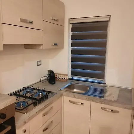 Apartment N&ghomesweethome Raffaelloelegante Ideale Affari
