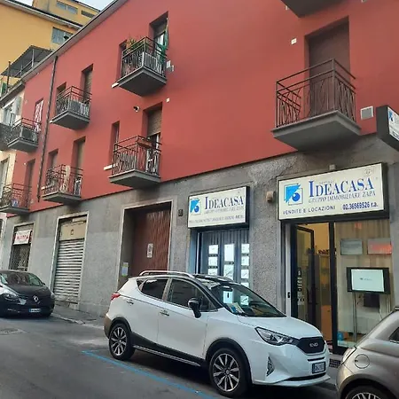 N&ghomesweethome Raffaelloelegante Ideale Affari Milan