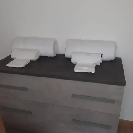 Apartment N&ghomesweethome Raffaelloelegante Ideale Affari
