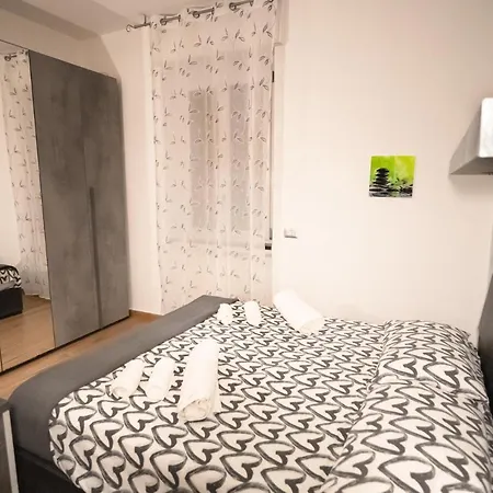 Apartment N&ghomesweethome Raffaelloelegante Ideale Affari