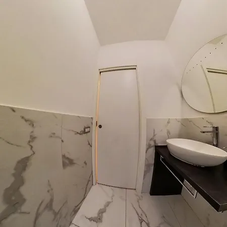 N&ghomesweethome Raffaelloelegante Ideale Affari Apartment *